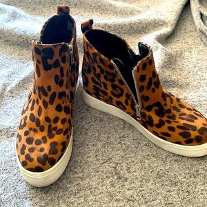 Leopard 🐆 shoes size 7